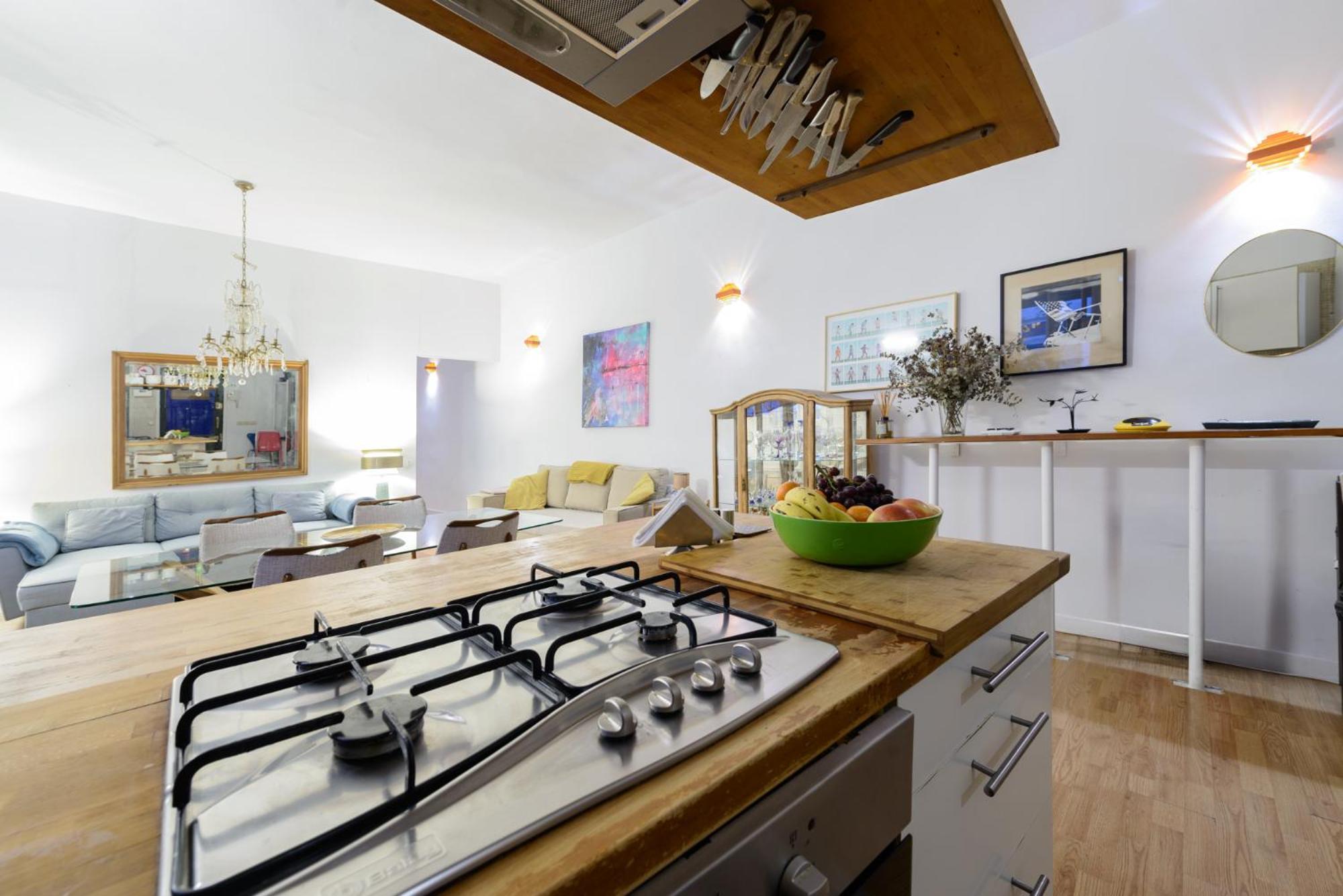 GRAN VIA-SOL SPACIOUS APARTMENT * 3 BRs, 2 WCs + A/Cs Madrid Exterior foto